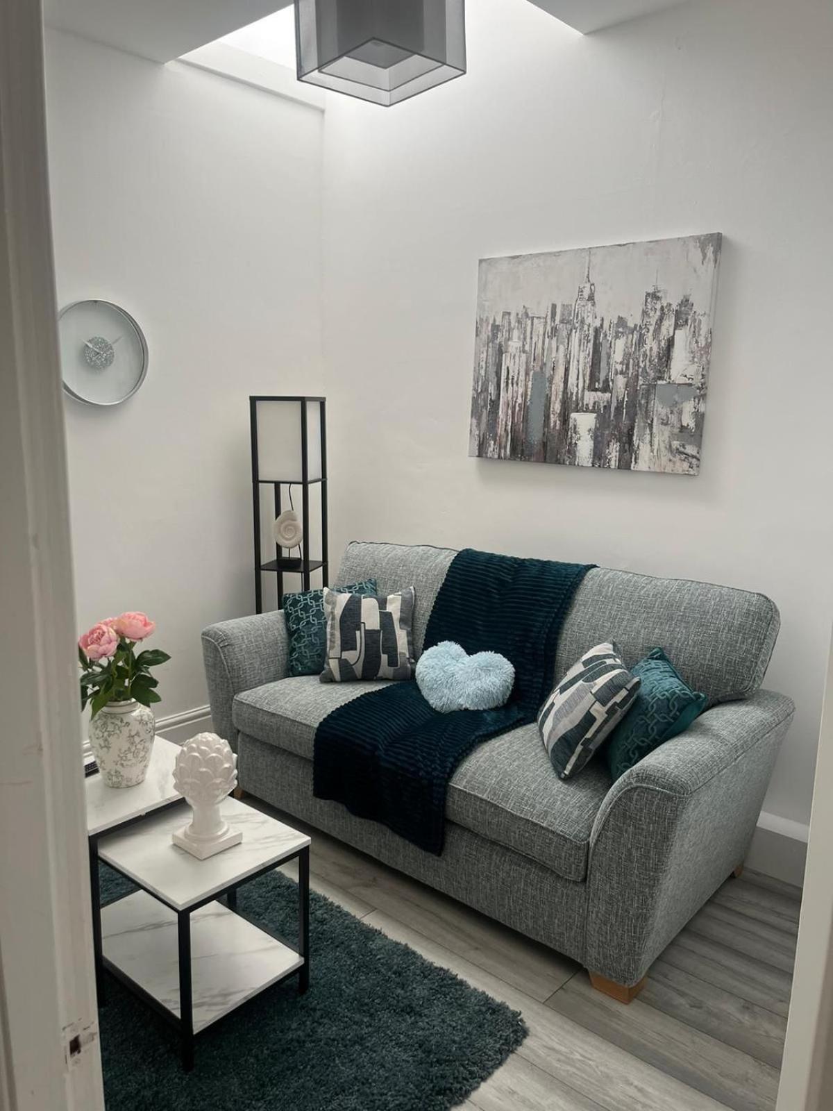 Affordably Elegant Apartments Close To Coop Live, Etihad Stadium And Manchester City Centre Exterior photo