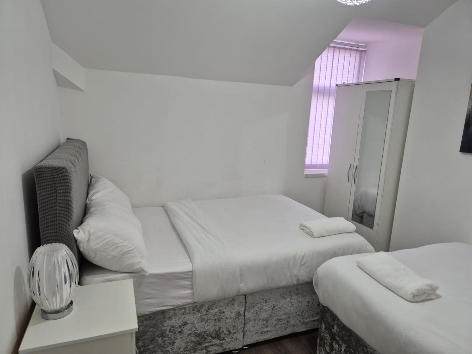 Affordably Elegant Apartments Close To Coop Live, Etihad Stadium And Manchester City Centre Exterior photo