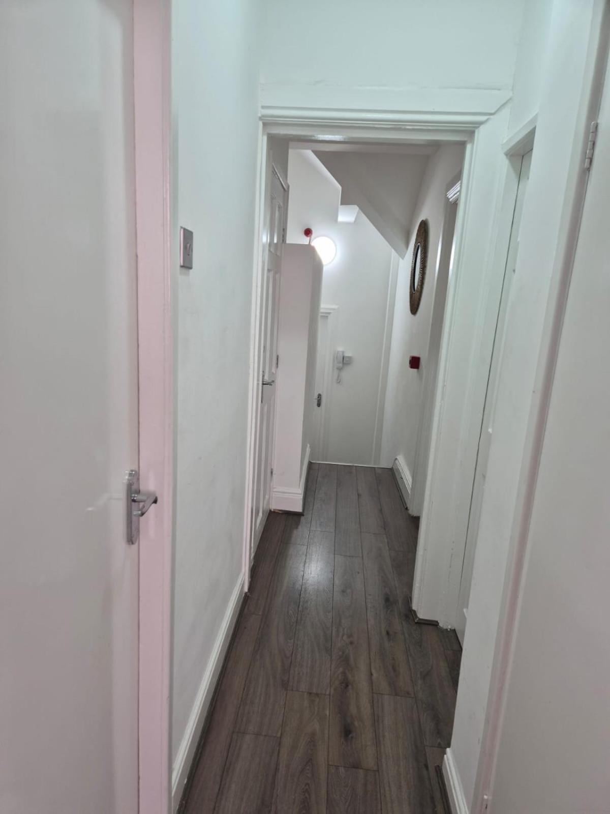Affordably Elegant Apartments Close To Coop Live, Etihad Stadium And Manchester City Centre Exterior photo